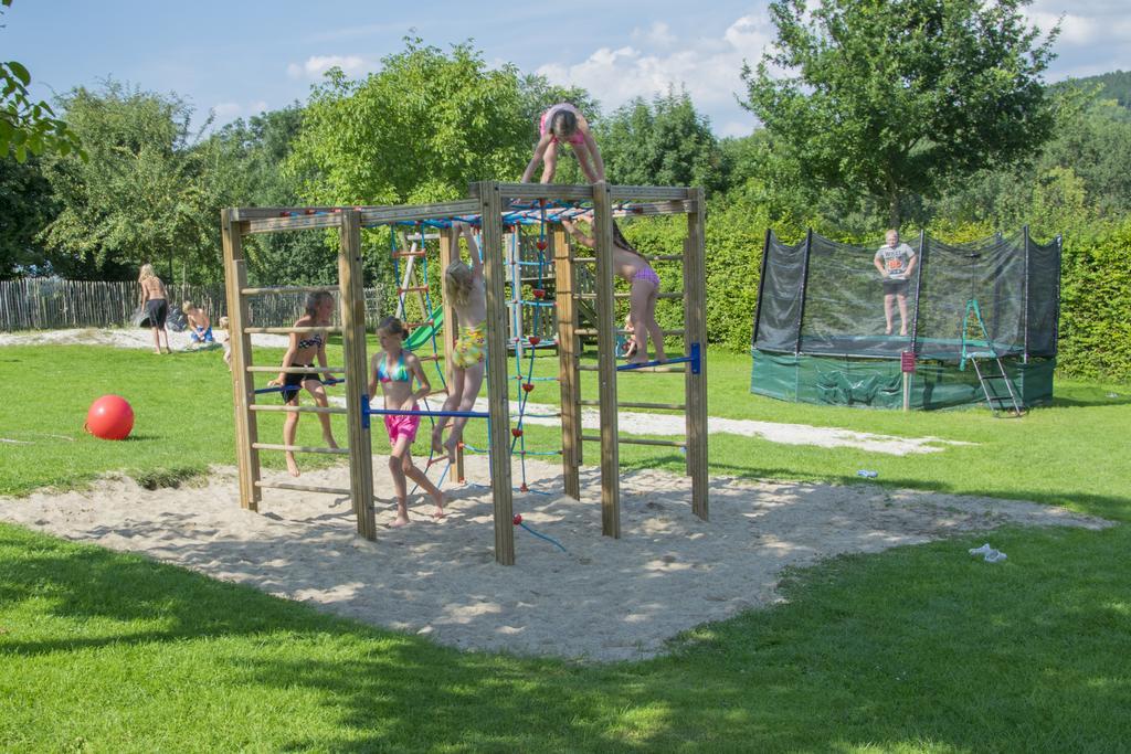 Отель Recreatieboerderij Tergracht Эпен Экстерьер фото
